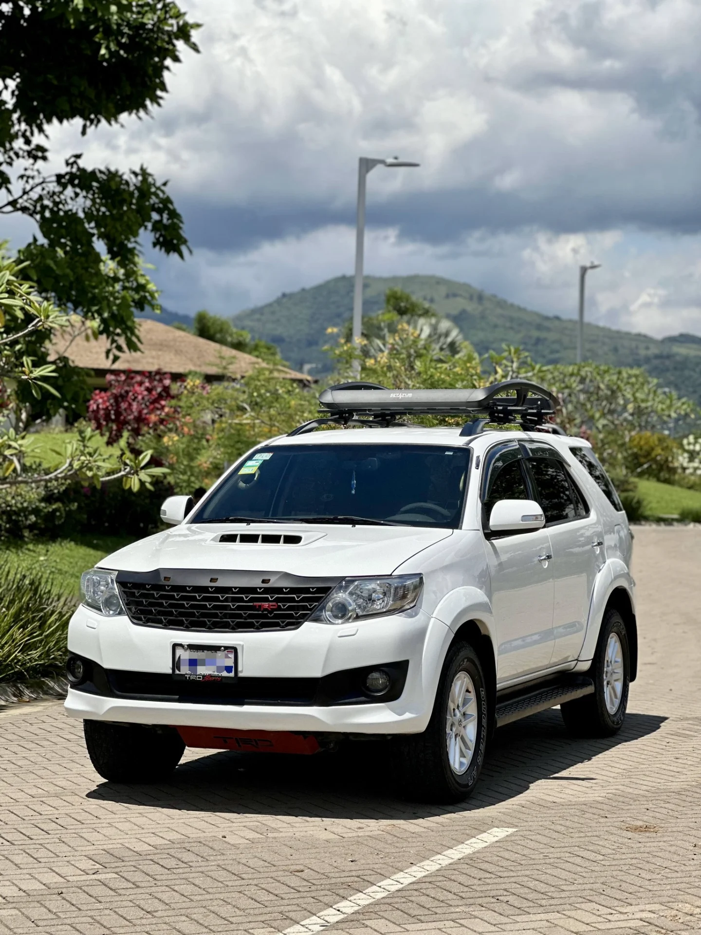 2013 Toyota Fortuner
