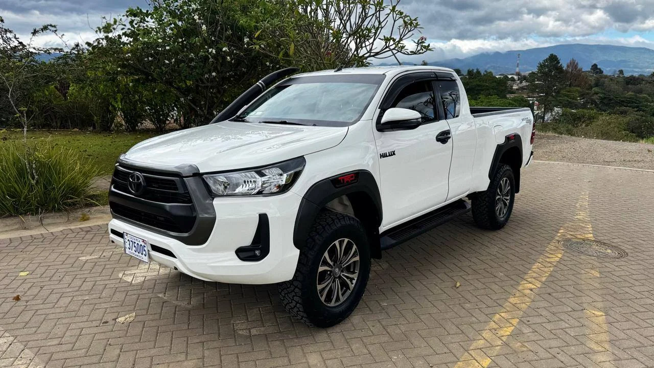 2023 Toyota Hilux