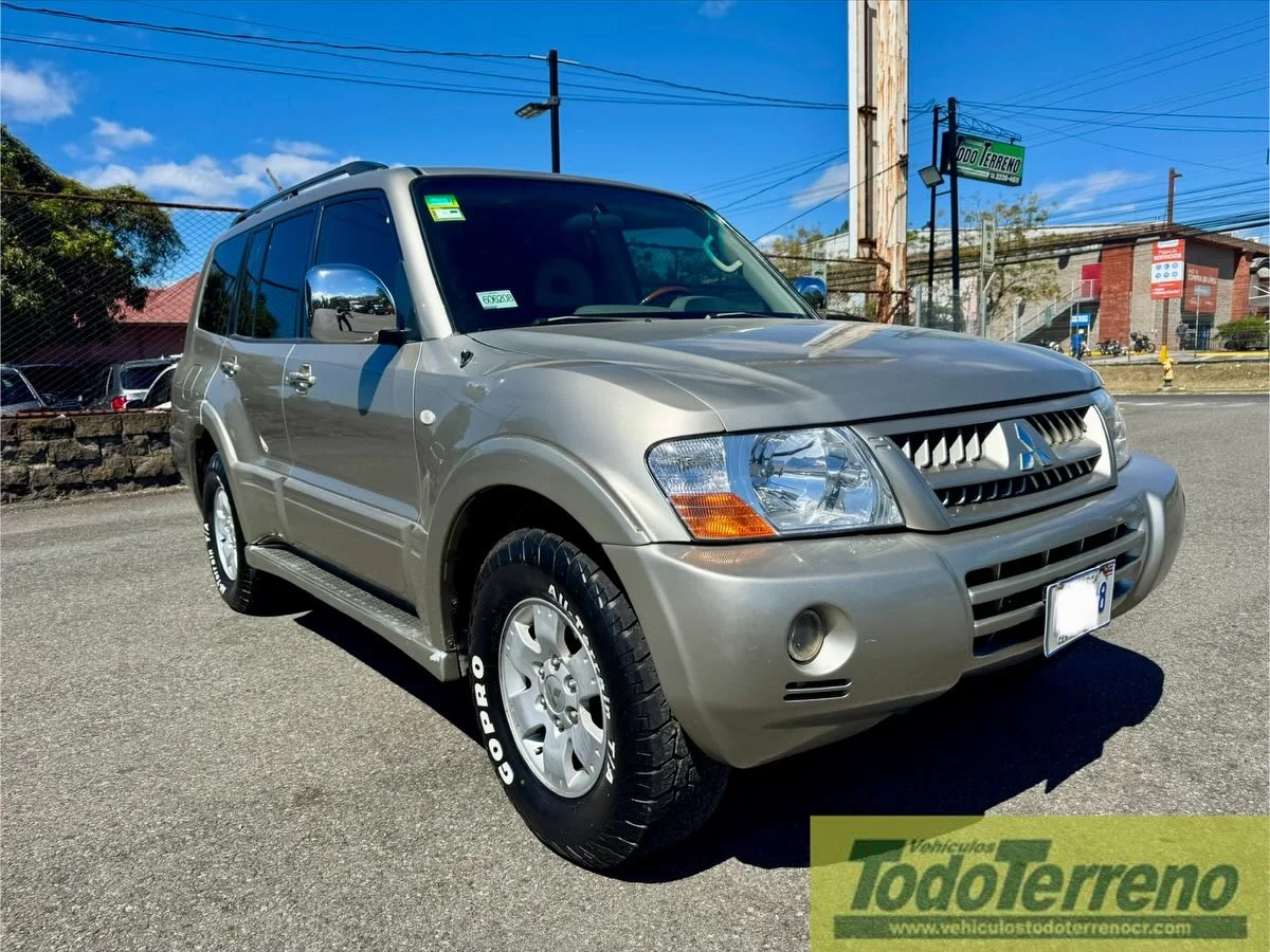 2006 Mitsubishi Montero GLS