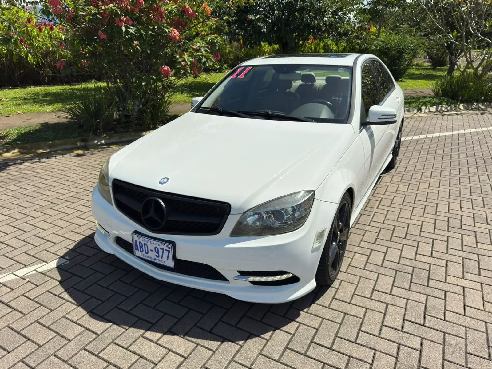 2011 Mercedes-Benz C300