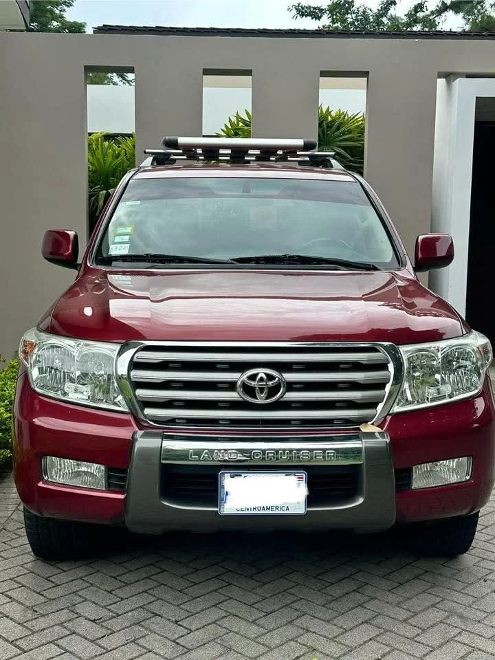 2011 Toyota Land Cruiser