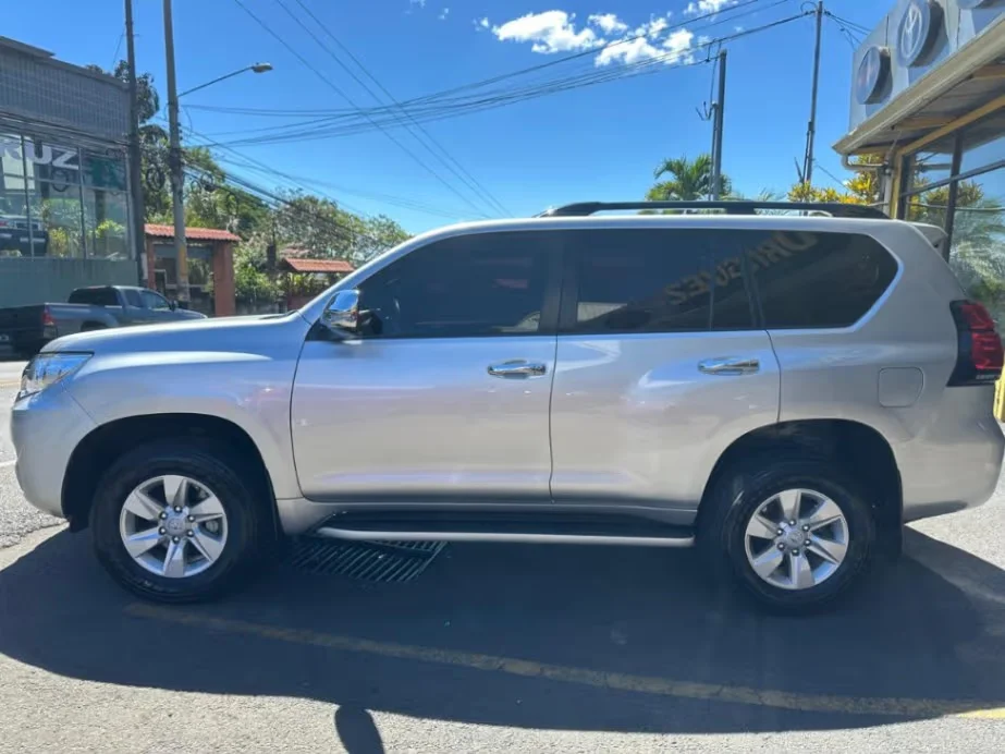 2019 Toyota Land Cruiser Prado TX