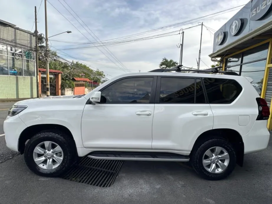 2019 Toyota Land Cruiser Prado