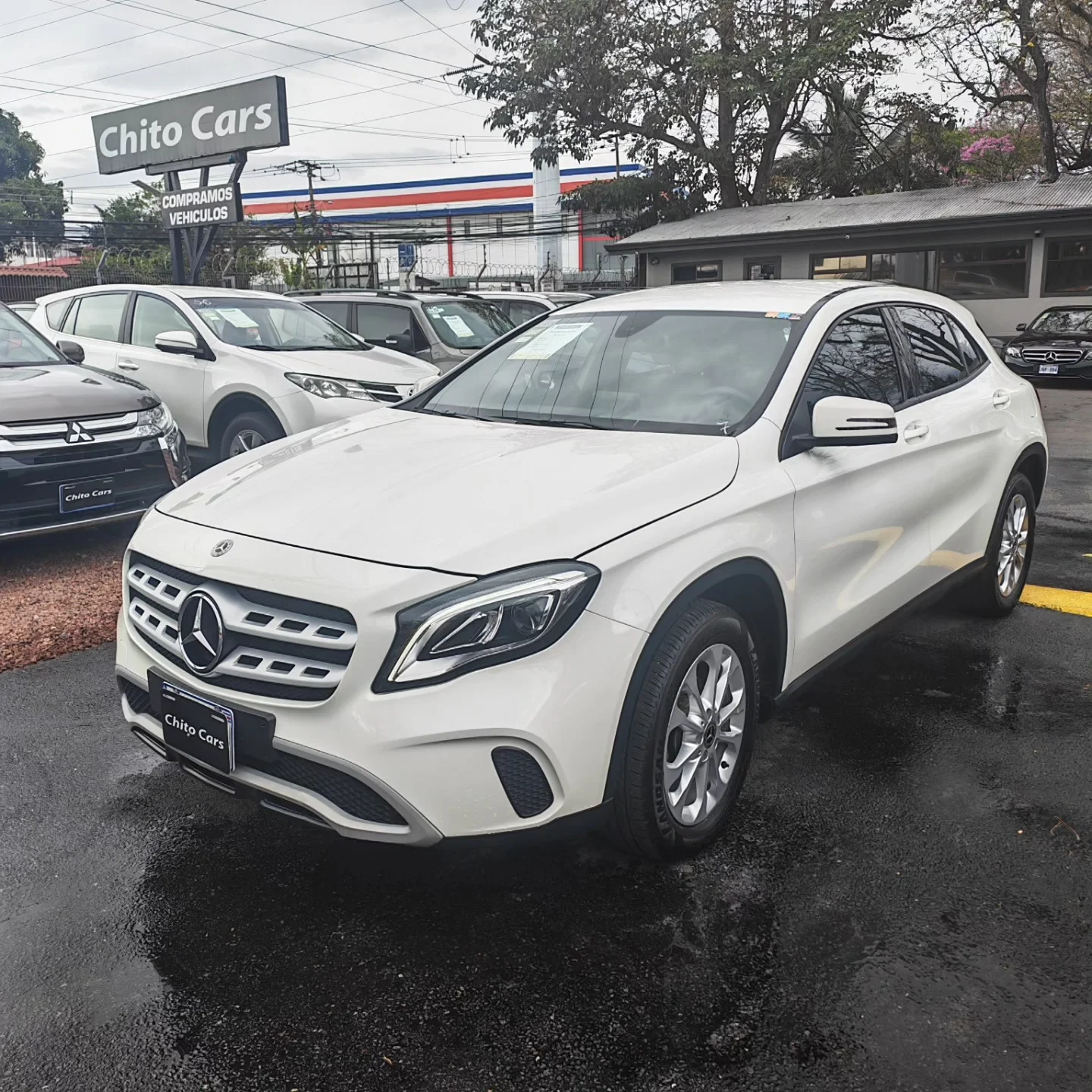 2017 Mercedes Benz GLA180