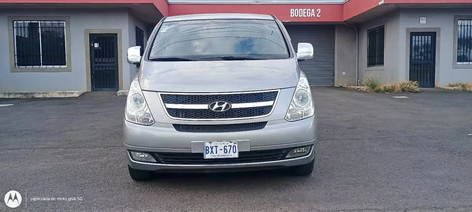 2011 Hyundai H1