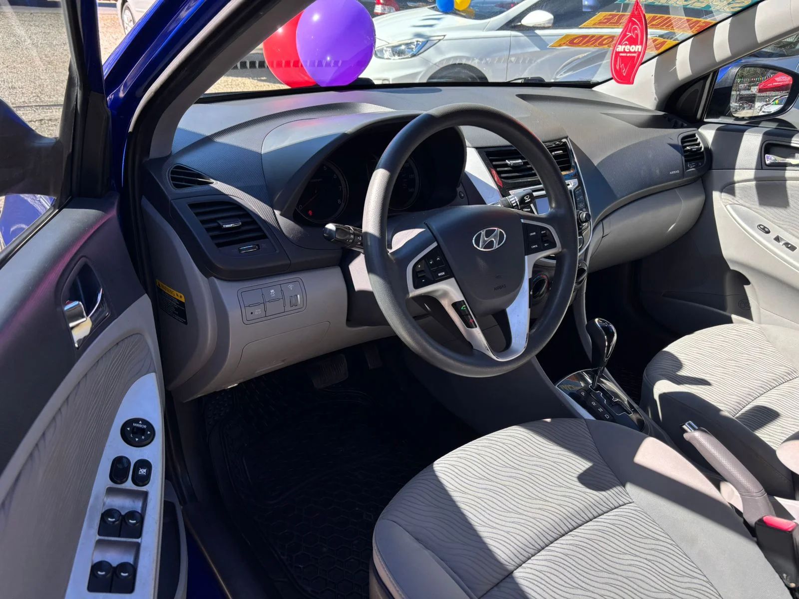 Hyundai Accent GLS - Image 5