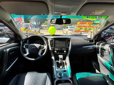 Mitsubishi Montero Sport - Image 6