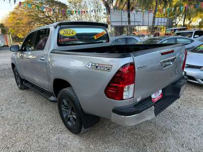 Toyota Hilux - Image 3