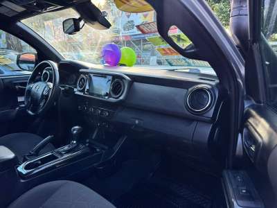 Toyota Tacoma - Image 7