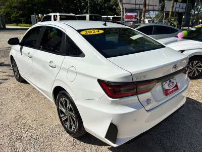 Toyota Yaris - Image 3