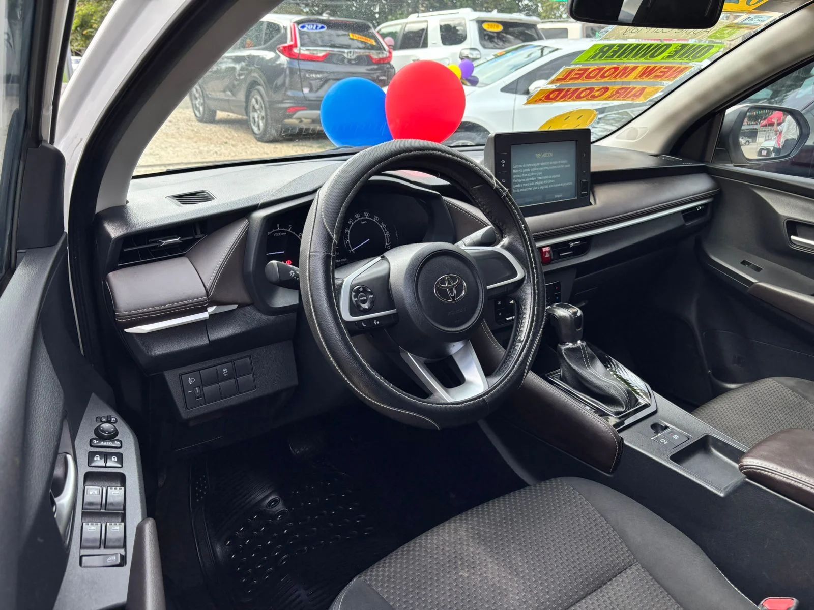 Toyota Yaris - Image 5