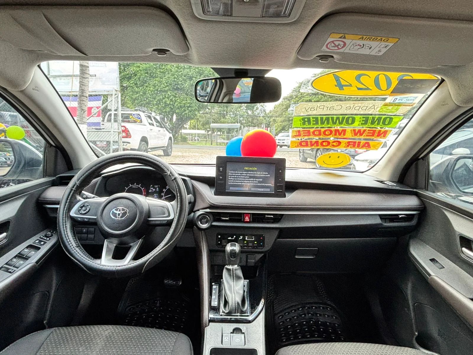 Toyota Yaris - Image 6