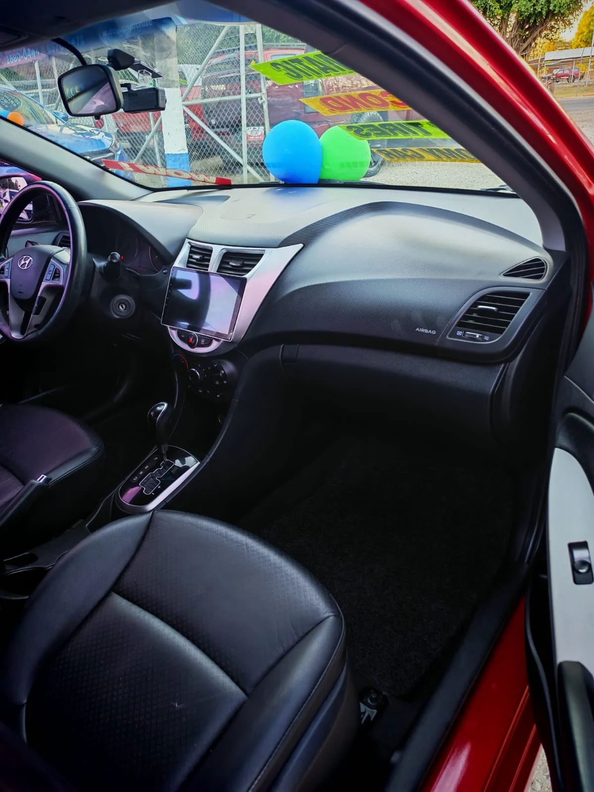 Hyundai Accent GLS - Image 7