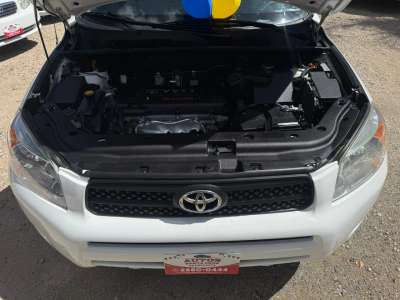 Toyota RAV4 - Image 8