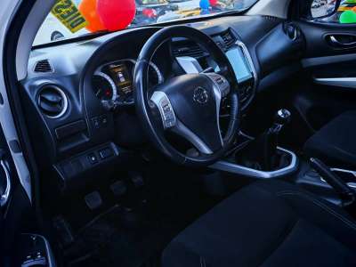 Nissan Frontier XE - Image 5