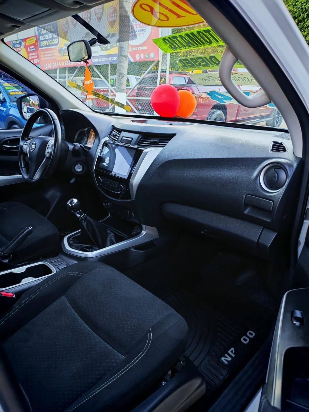 Nissan Frontier XE - Image 7