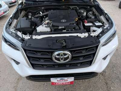 Toyota Fortuner - Image 9