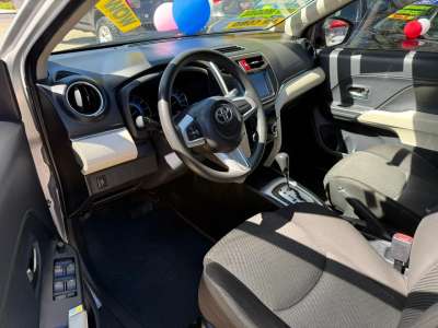 Toyota Rush - Image 5