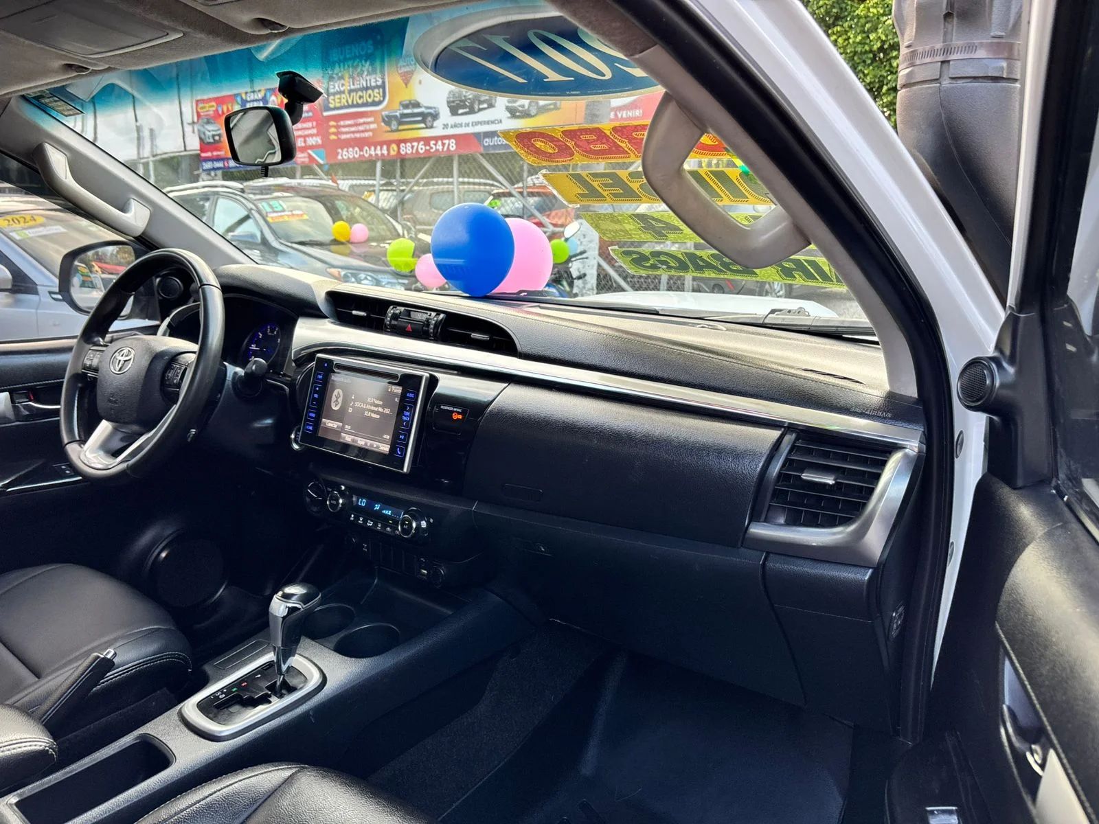 Toyota Hilux SRV - Image 7