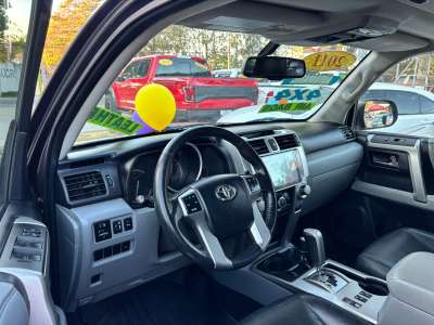 Toyota Tacoma - Image 5