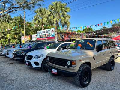 Toyota Land Cruiser FJ60LG - Image 10