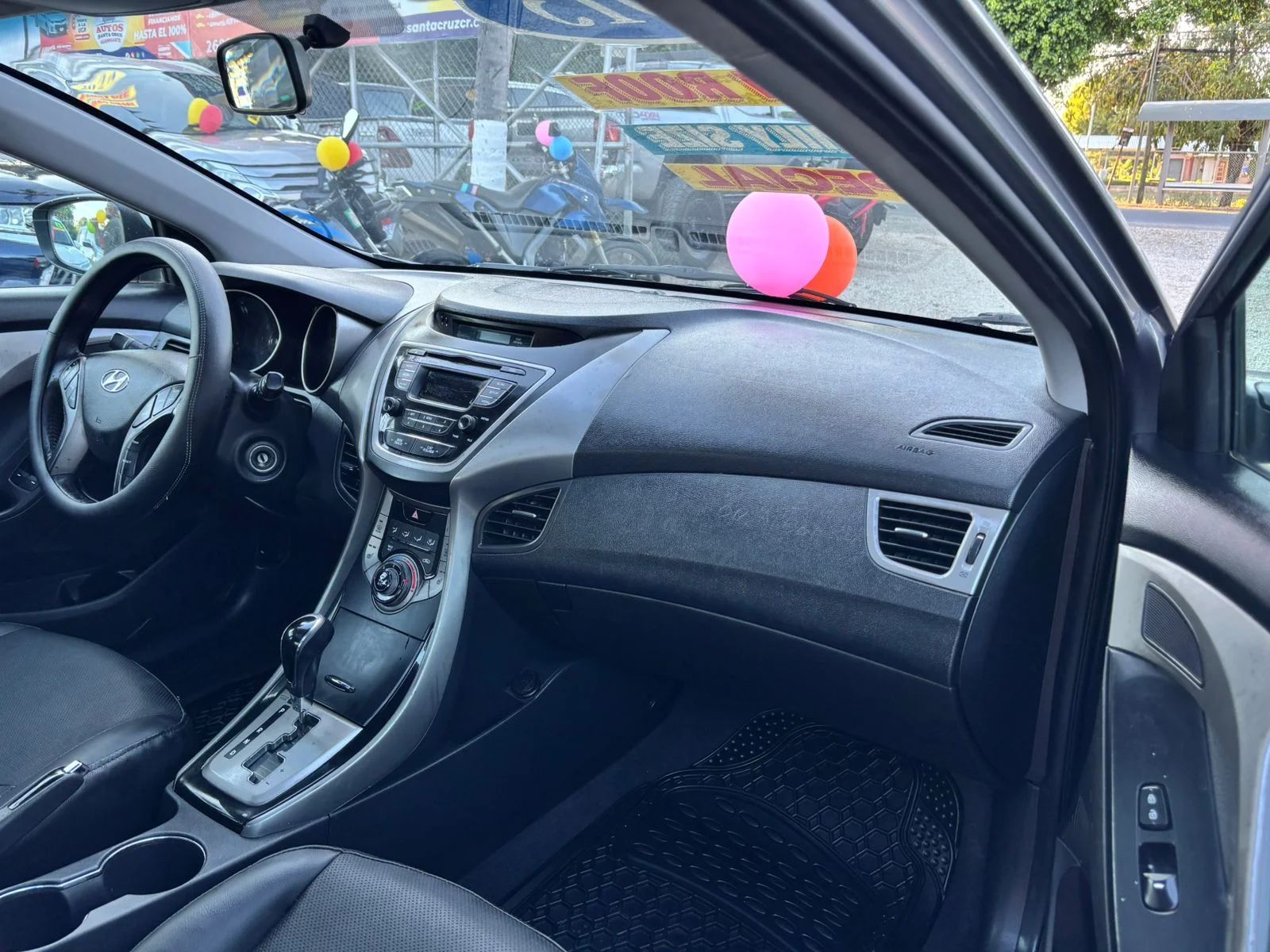 Hyundai Elantra - Image 4