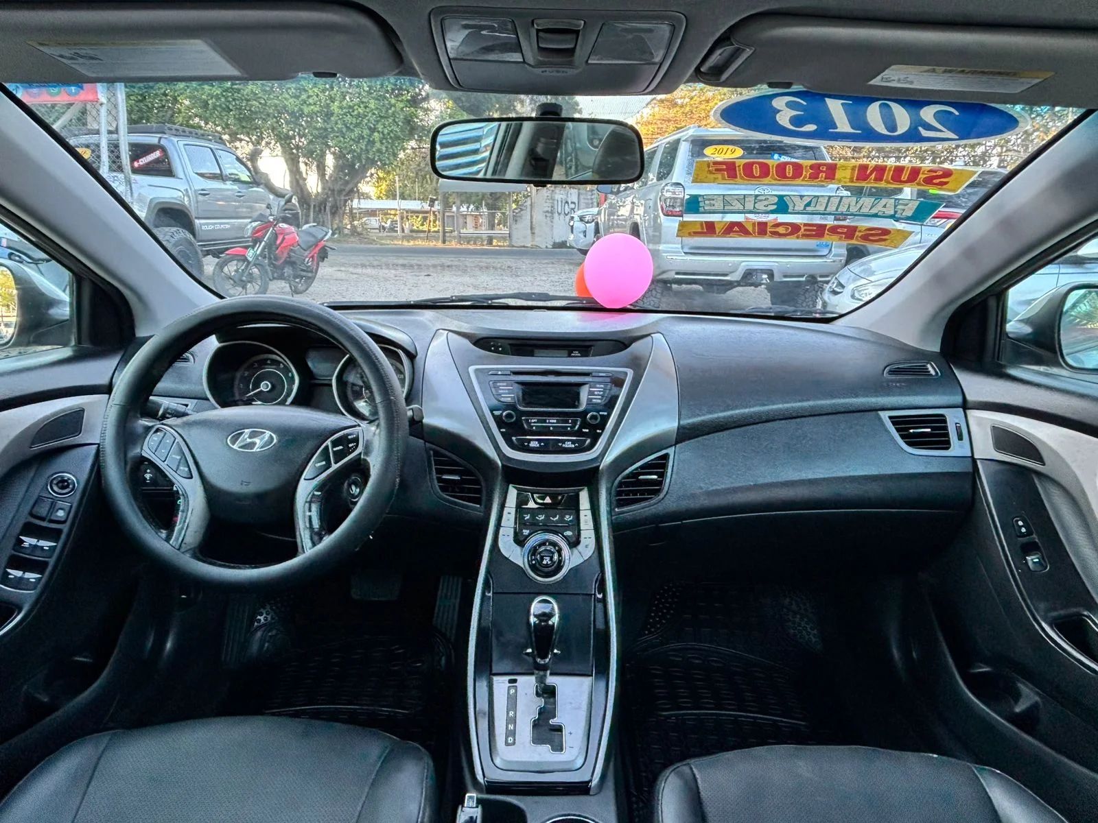 Hyundai Elantra - Image 5