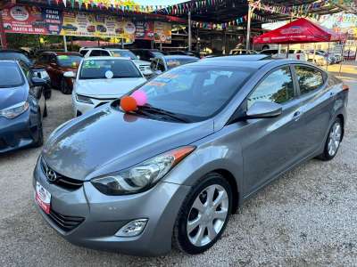 Hyundai Elantra - Image 10