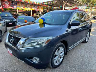 Nissan Pathfinder Platinum - Image 1