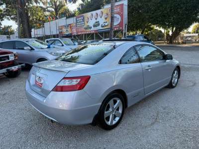 Honda Civic - Image 2