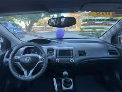 Honda Civic - Image 6