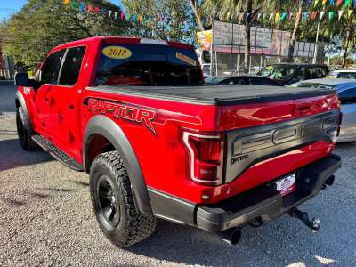 Ford F-150 Raptor - Image 8