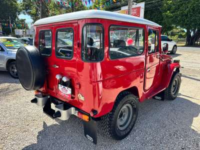 Toyota Land Cruiser - Image 2