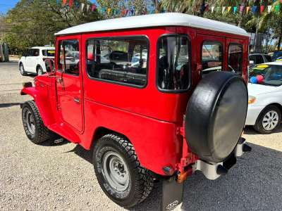 Toyota Land Cruiser - Image 3