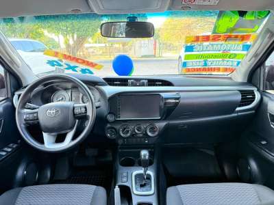 Toyota Hilux - Image 6