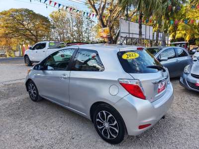 Toyota Yaris LE - Image 3