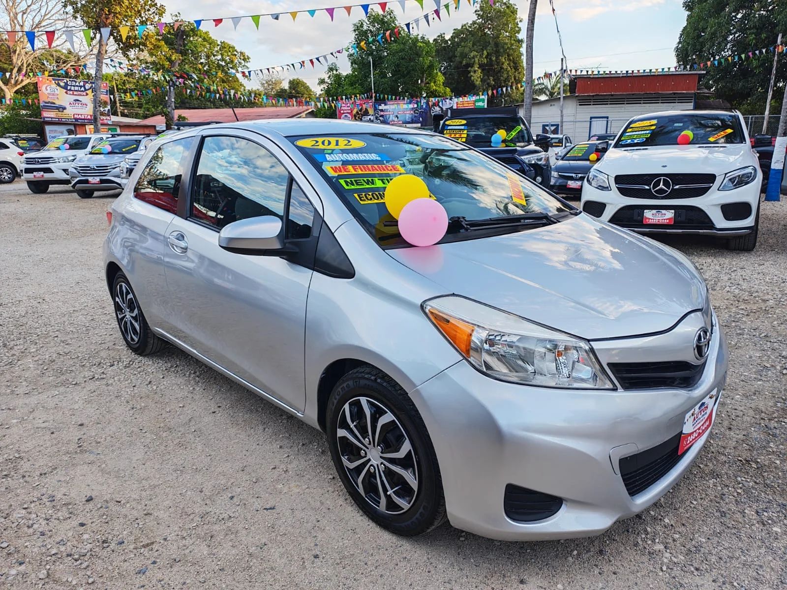 Toyota Yaris LE - Image 4