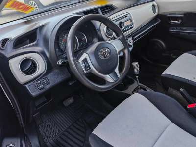 Toyota Yaris LE - Image 5