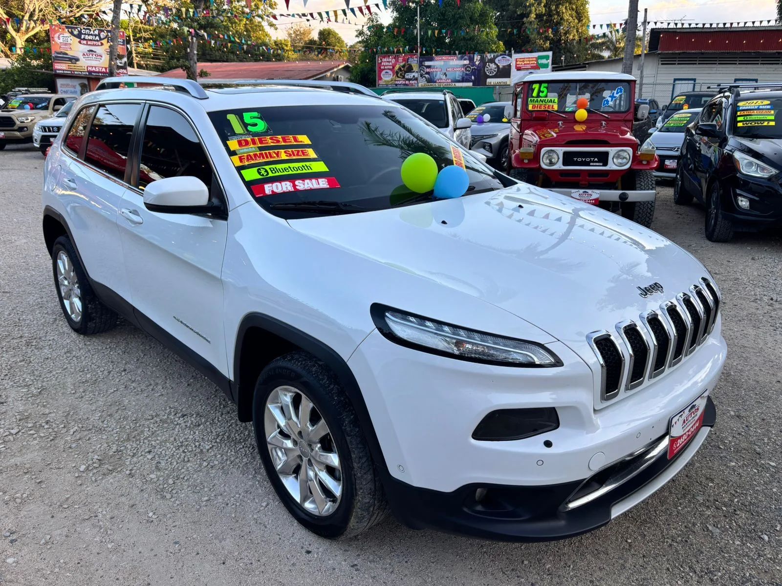 Jeep Cherokee Sport - Image 4