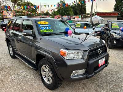 Toyota 4Runner - Image 4