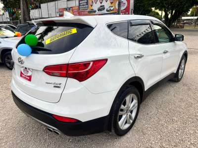 Hyundai Santa Fe - Image 2