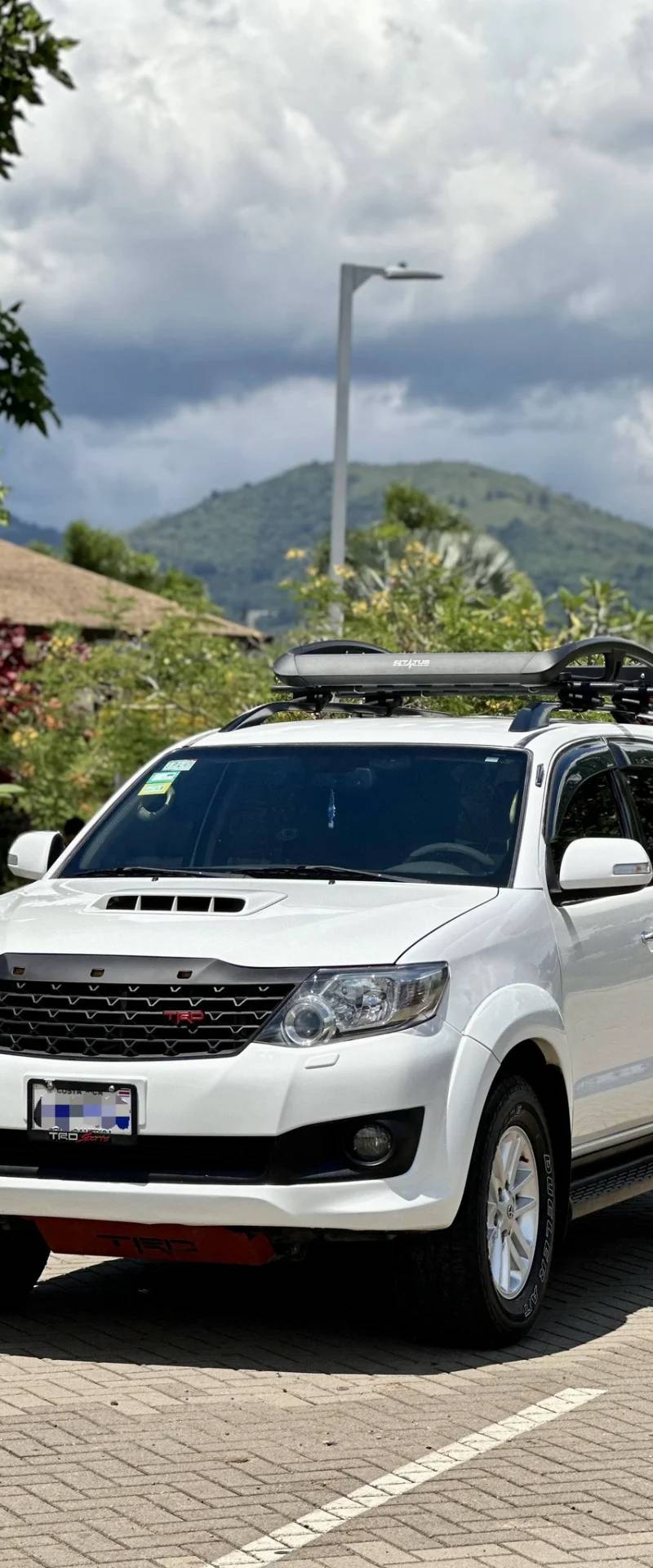 2013 Toyota Fortuner