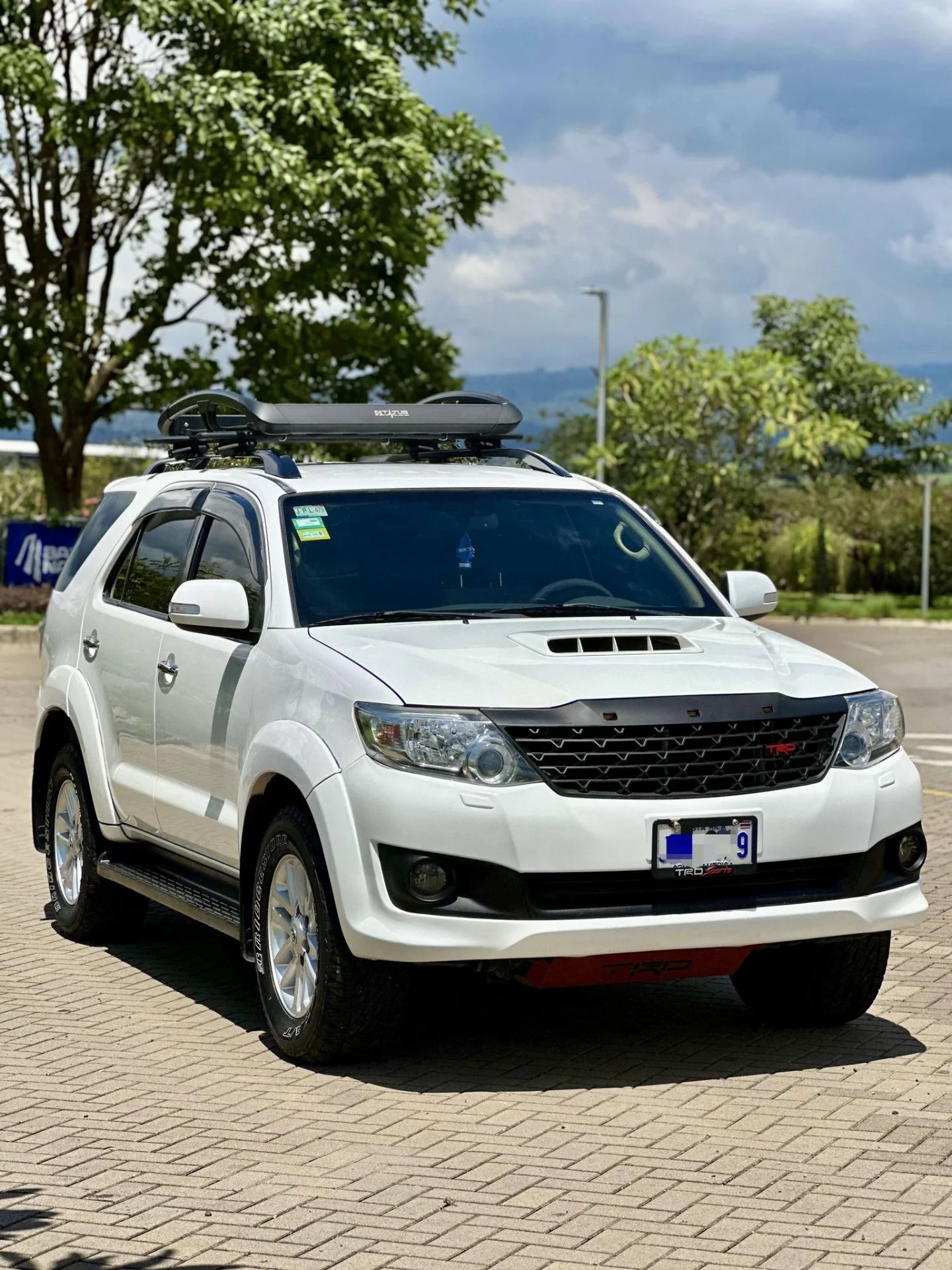 Toyota Fortuner - Image 5