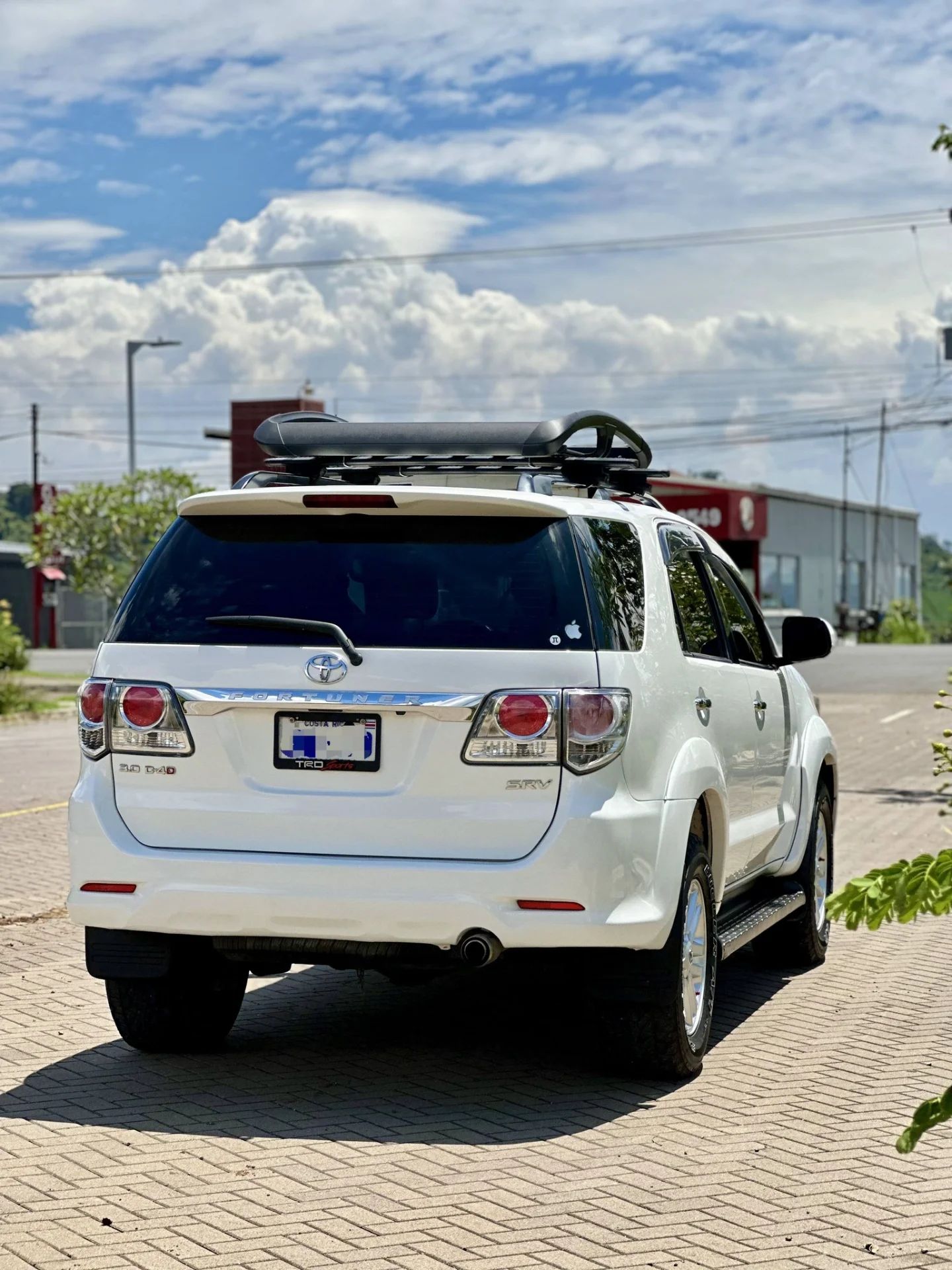 Toyota Fortuner - Image 7