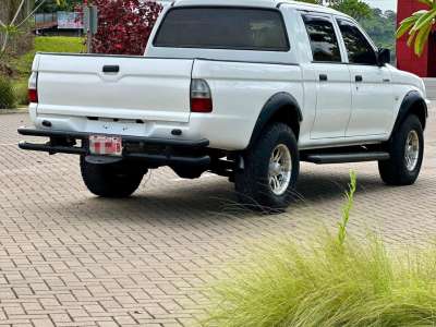 Mitsubishi L200 - Image 2