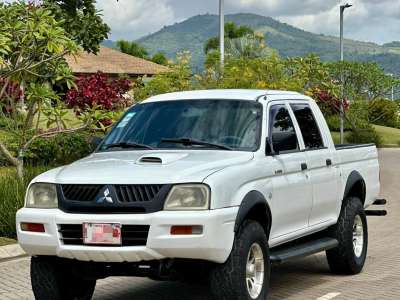 Mitsubishi L200 - Image 1