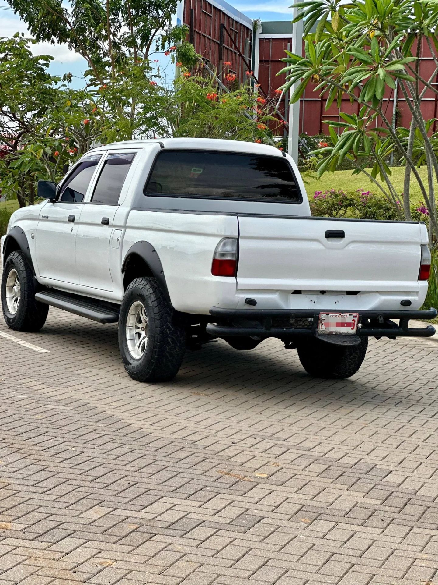Mitsubishi L200 - Image 3