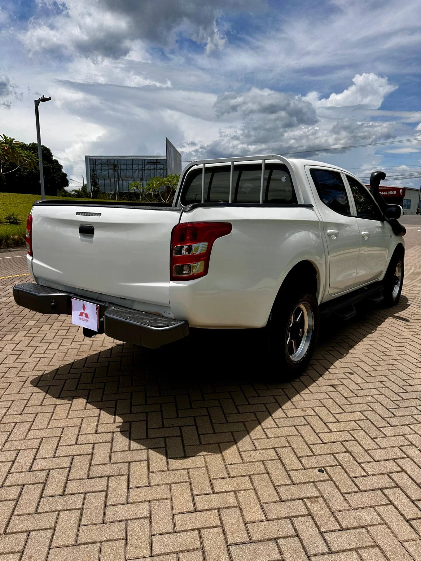 Mitsubishi L200 Sportero - Image 3
