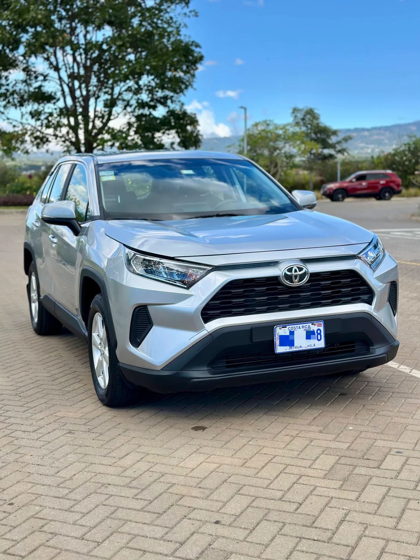 Toyota RAV4 - Image 1