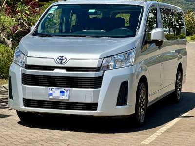 Toyota Hiace - Image 1
